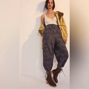 Free People Fly Away Printed Cargo Parachute Pants - Size 0